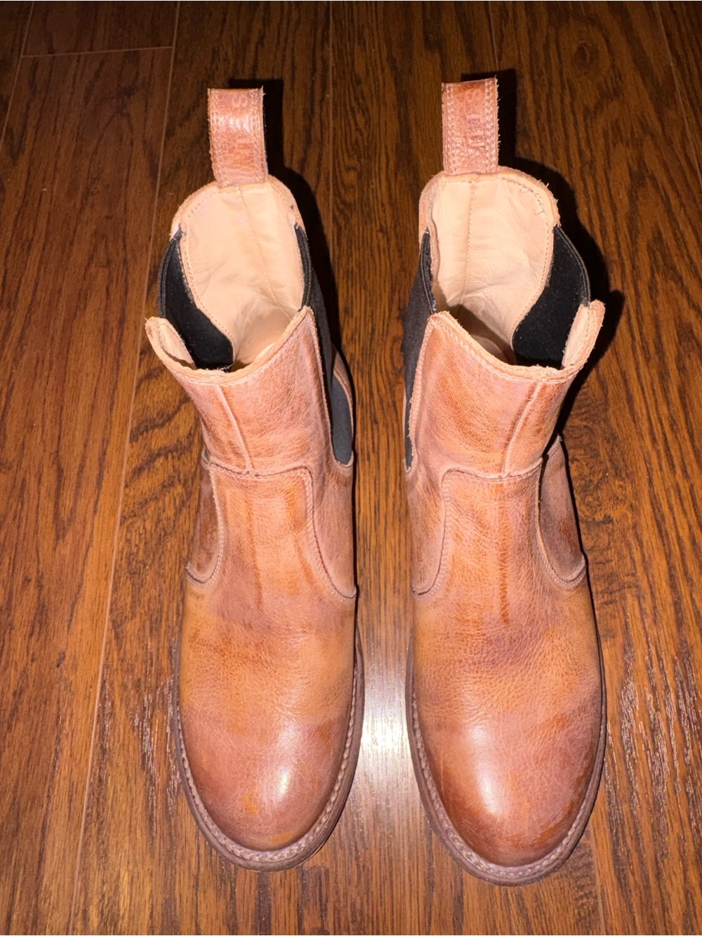 BED|STU Nandi Distressed Tan Rustic Leather Chelsea Boots
